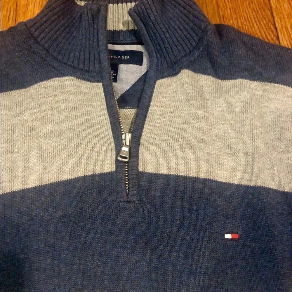 Tommy Hilfiger Sweater!